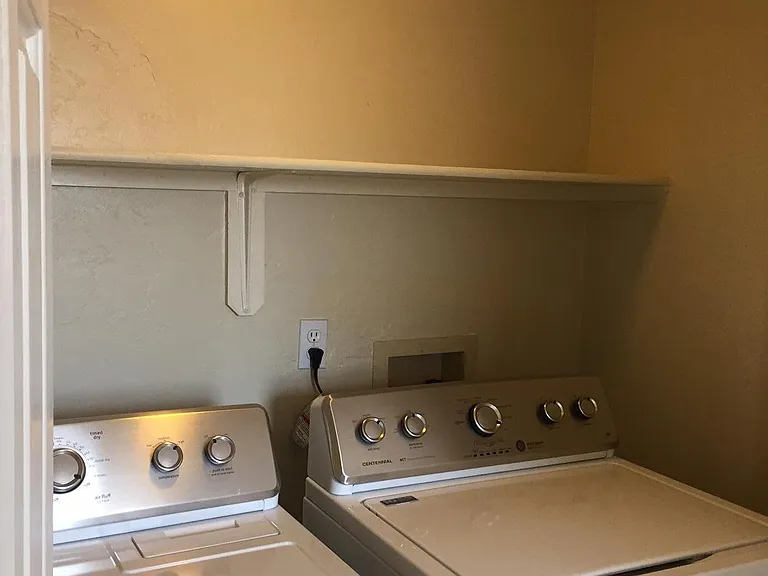1311 E Scorpius Pl — Photo 16