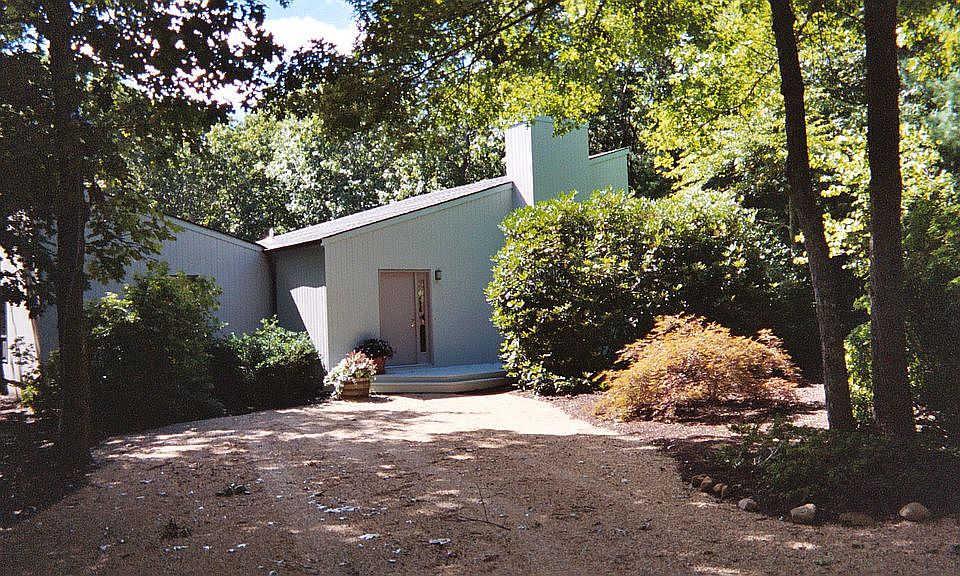 1st image of 66 Longwoods Ln