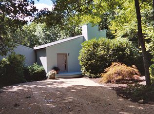 66 Longwoods Ln, East Hampton, NY 11937