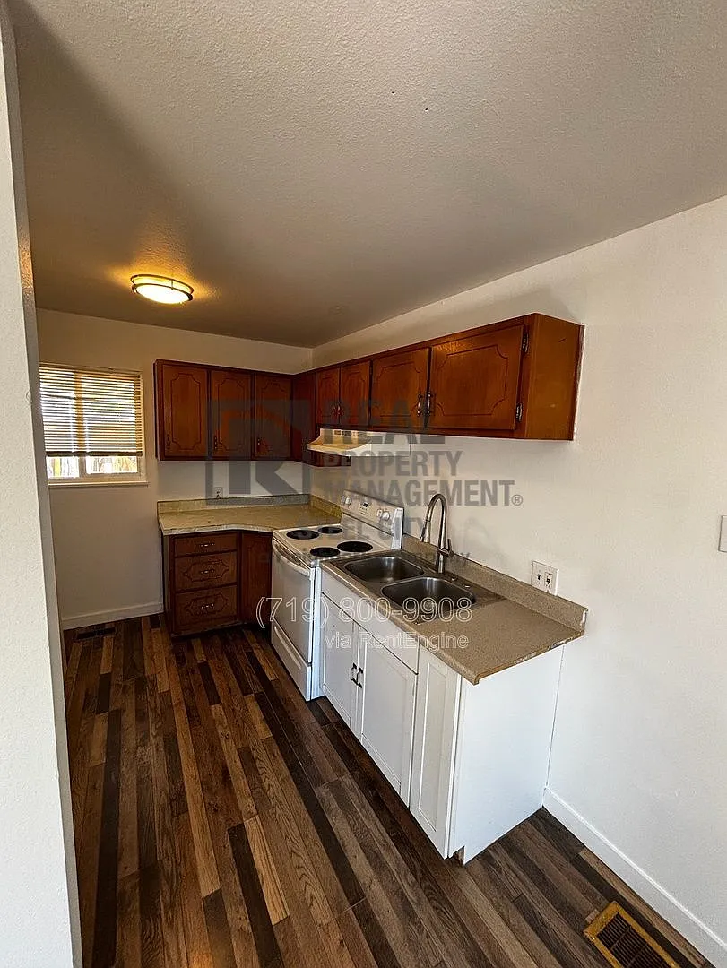 Studio, 1.0 bath, $695 — Photo 4