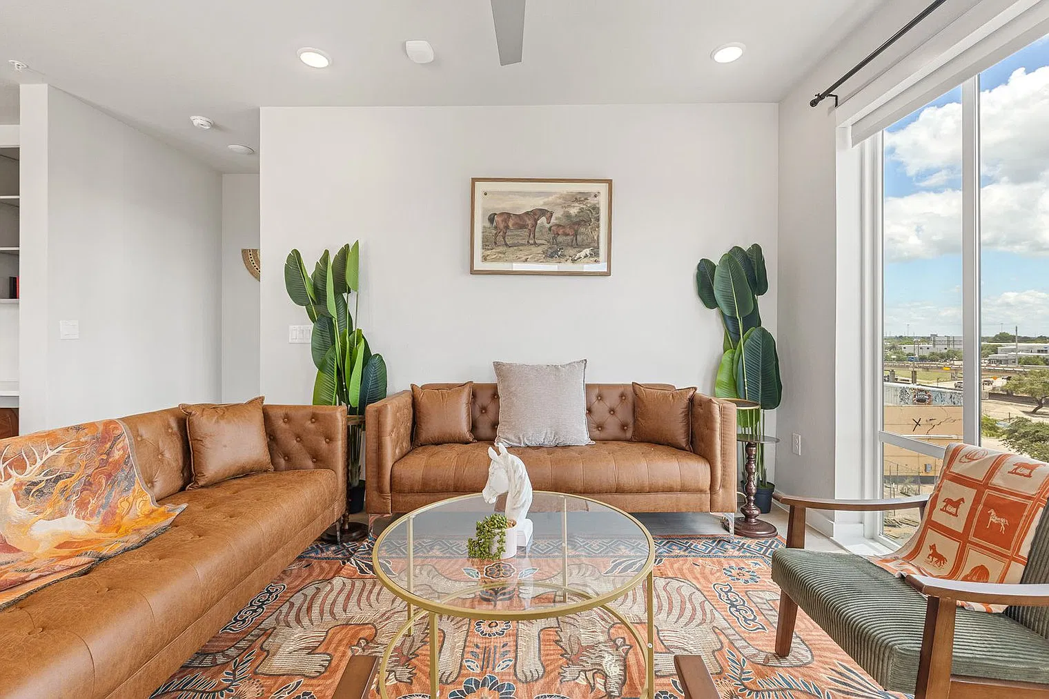 2 bed, 2.0 bath, 1130 sqft, $5,861 — Photo 3