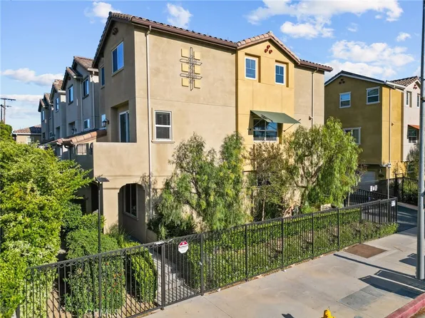 16863 Balboa Ln, Van Nuys, CA 91406
