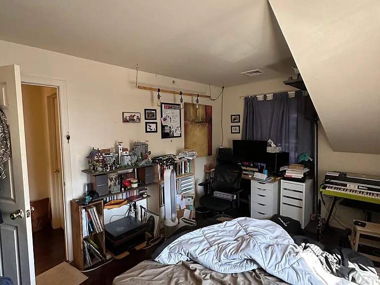 34 Raymond St — Photo 9