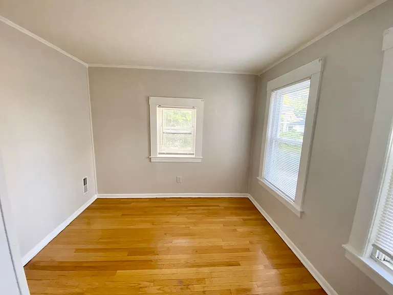8 Mount Pleasant St — Photo 11