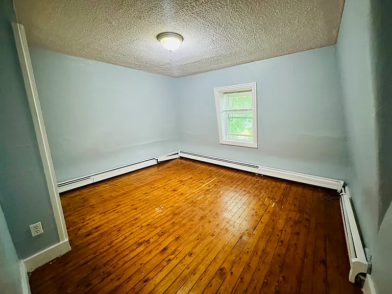 38 Ivy St #3 — Photo 6