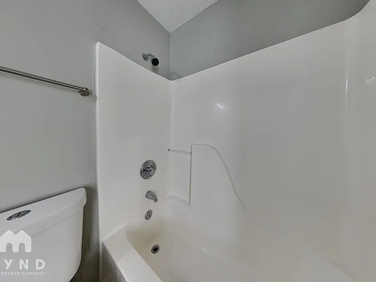 820 Clarence Jordan Ct — Photo 12
