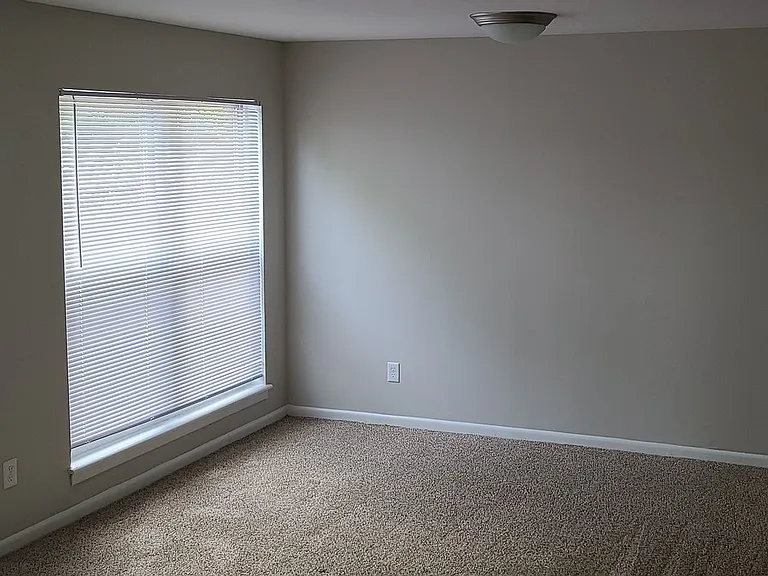 Green Springs Village Apartments - Birmingham, AL — Photo 12