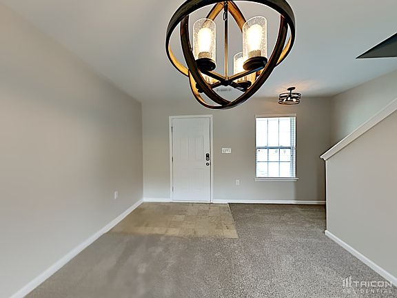 4th image of 3701 Hope Marian St