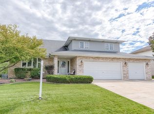 19603 Westminster Dr, Mokena, IL 60448
