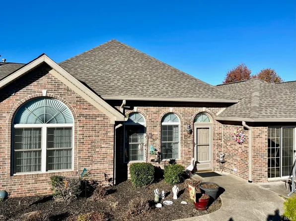 8213 Wyntree Villas Dr, Newburgh, IN 47630