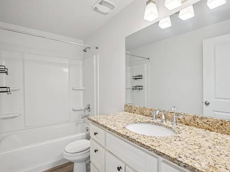 Full bath upstairs