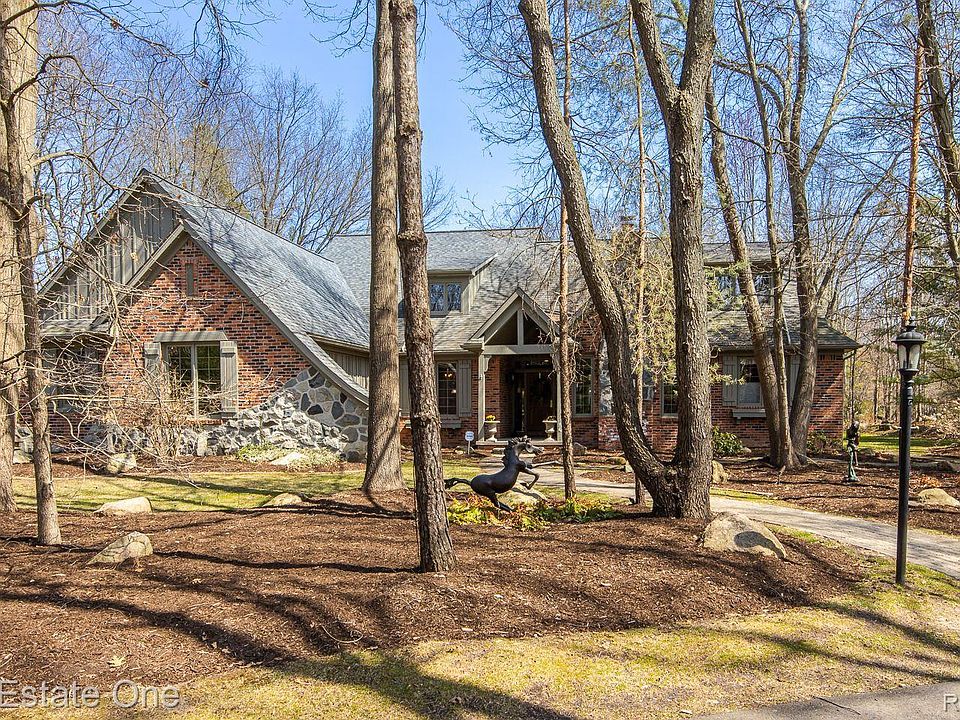 1st image of 9316 Lakebluff Dr