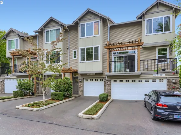 766 NW 118th Ave APT 103, Portland, OR 97229