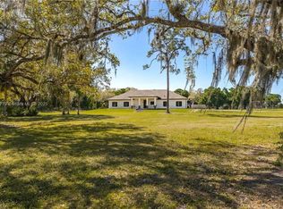 Labelle, Fort Denaud, FL 33935