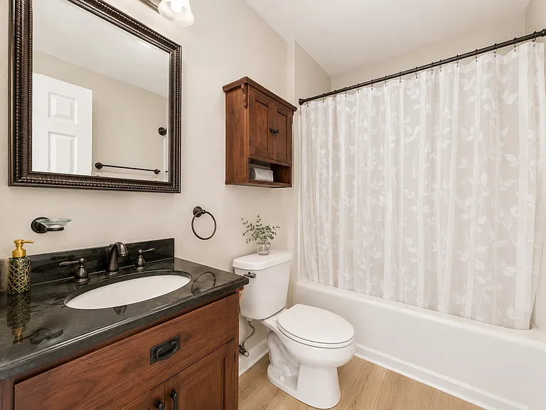79 Riverside Villa Dr — Photo 10