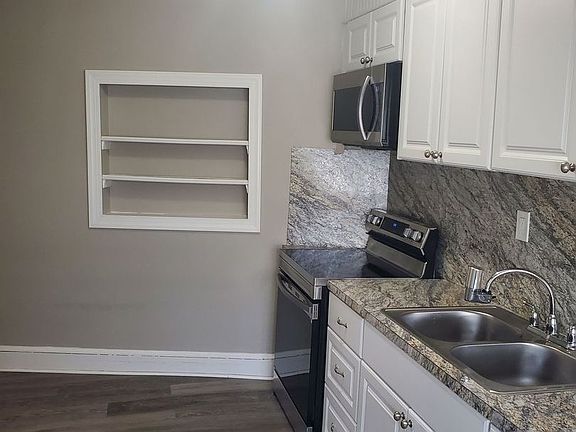 3rd image of 119 Concord St APT B