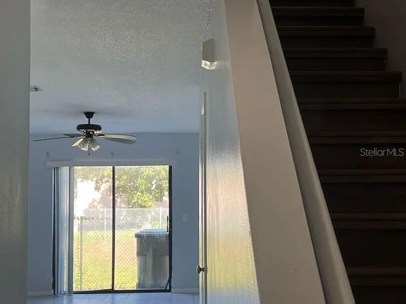 2 bed, 2.5 bath, 1088 sqft, $1,499 — Photo 3