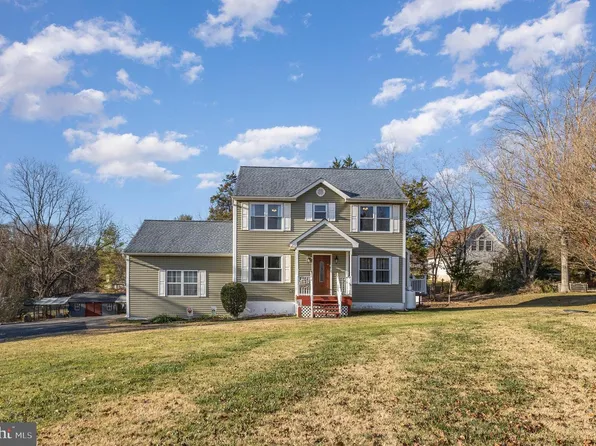 2 Pleasure Ct, Stafford, VA 22554