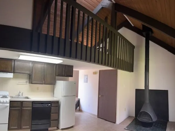 2090, 312 N University Rd APT 8, Spokane, WA 99206