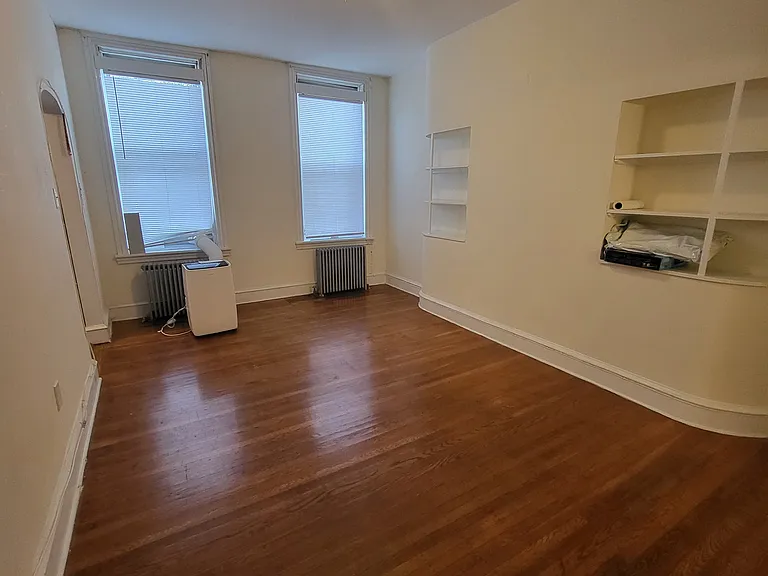 2205 Spruce St #2R — Photo 1