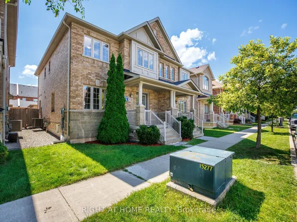 3128 Robert Brown Blvd, Oakville, ON L6M 0P5