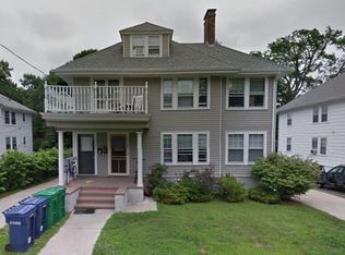 22-24 Crosby Rd #U-2, Chestnut Hill, MA 02467