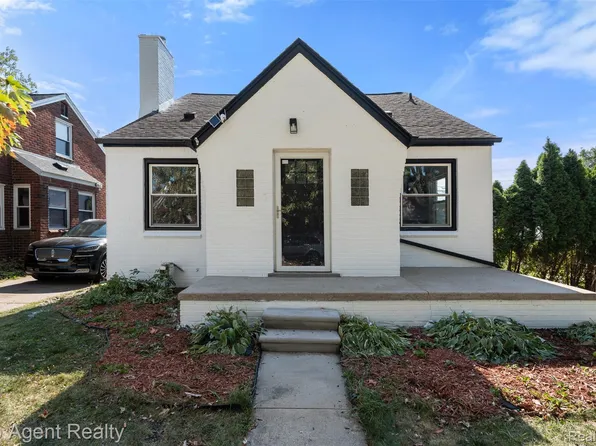 15510 Veronica Ave, Eastpointe, MI 48021