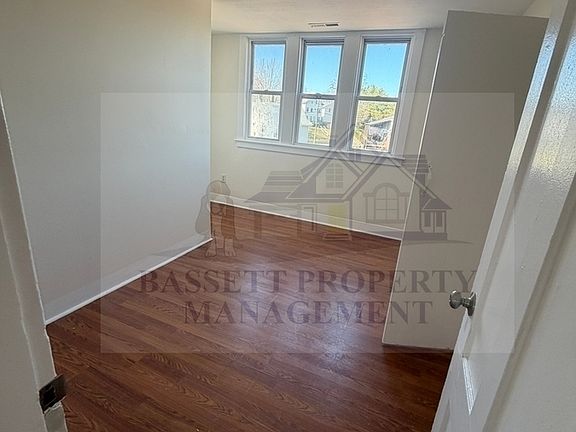 5th image of 66 Griswold St #3