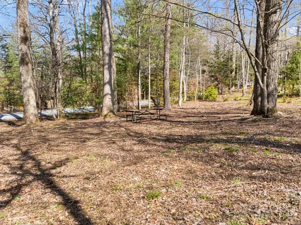 367 Alta Cir #94-R, Hendersonville, NC 28739