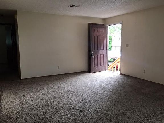 3rd image of 728 W Idaho Ave #728