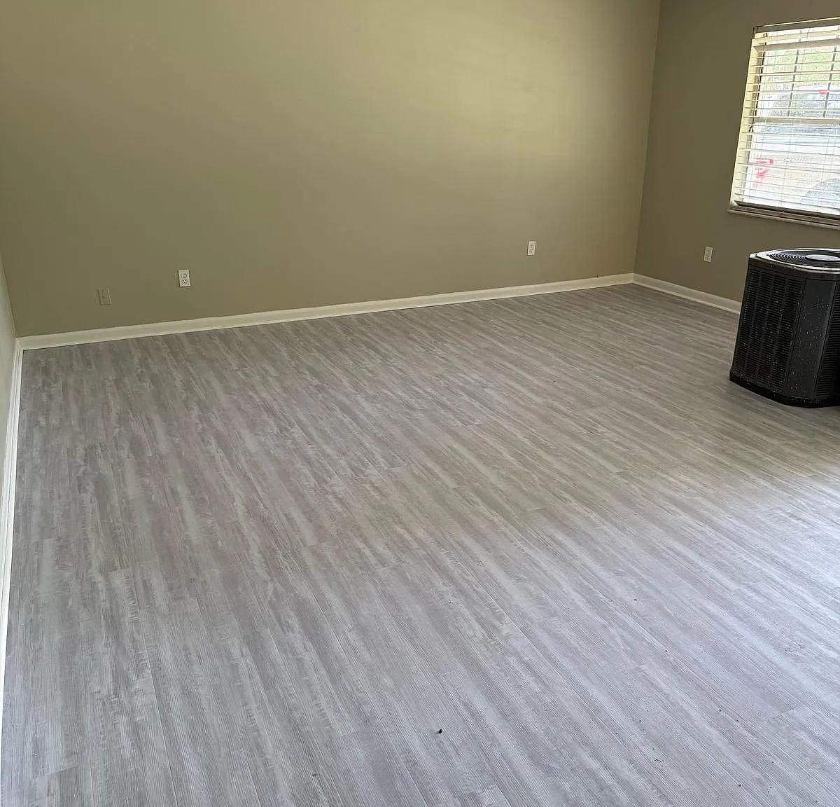 2 bed, 1400 sqft, $1,800 — Photo 2