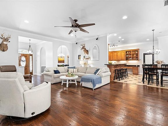 4th image of 3003 Oak Meadow Ln