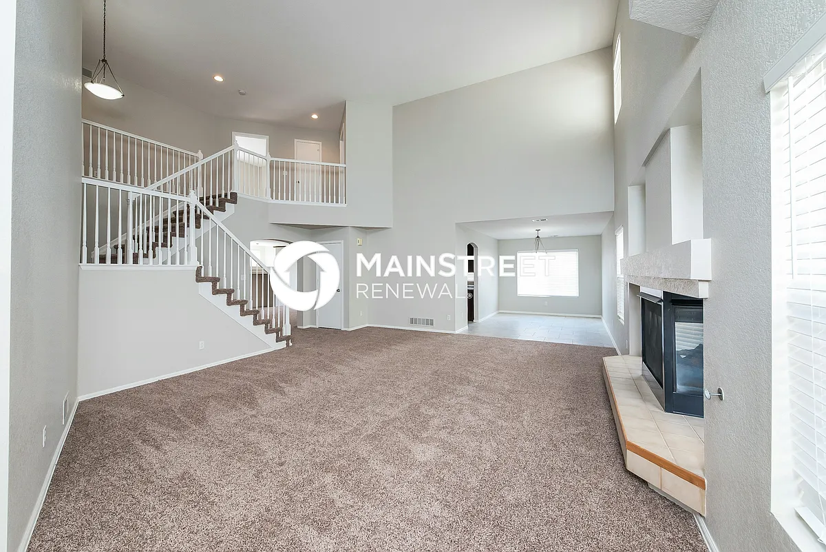 Living Room - 3877 Lisbon St