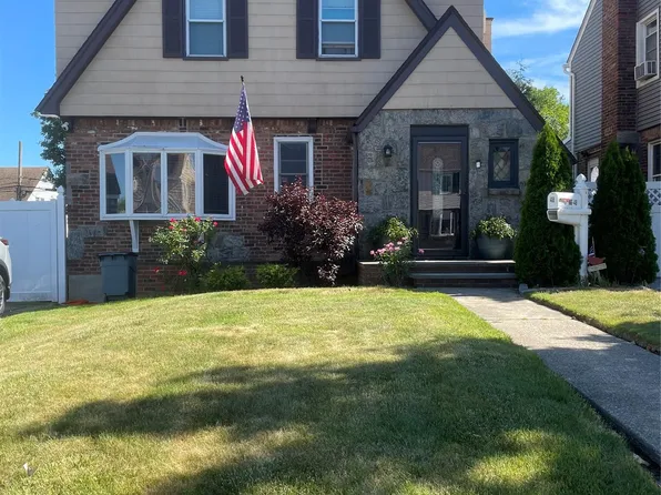 16648 24th Road, Whitestone, NY 11357