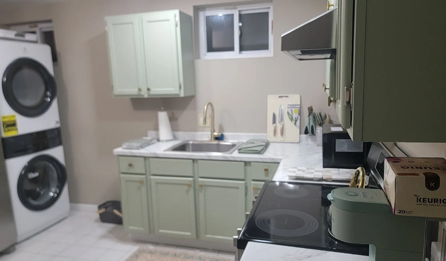 2 bed, 1.5 bath, 1900 sqft, $3,600 — Photo 3