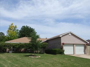 17711 Heritage Ct, Webster, TX 77598