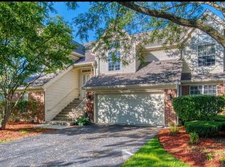 95 Ione Dr UNIT B, South Elgin, IL 60177