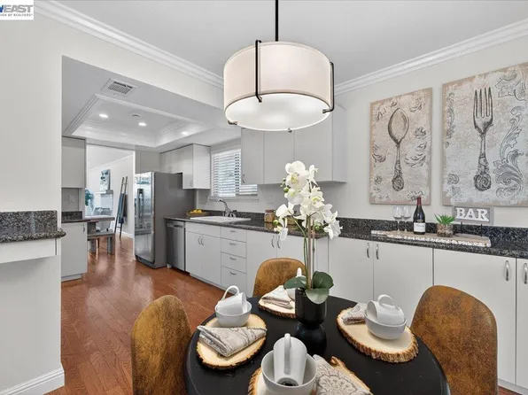 7543 Maywood Dr, Pleasanton, CA 94588