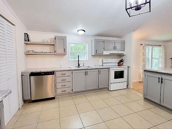 5th image of 15115 E Highway H
