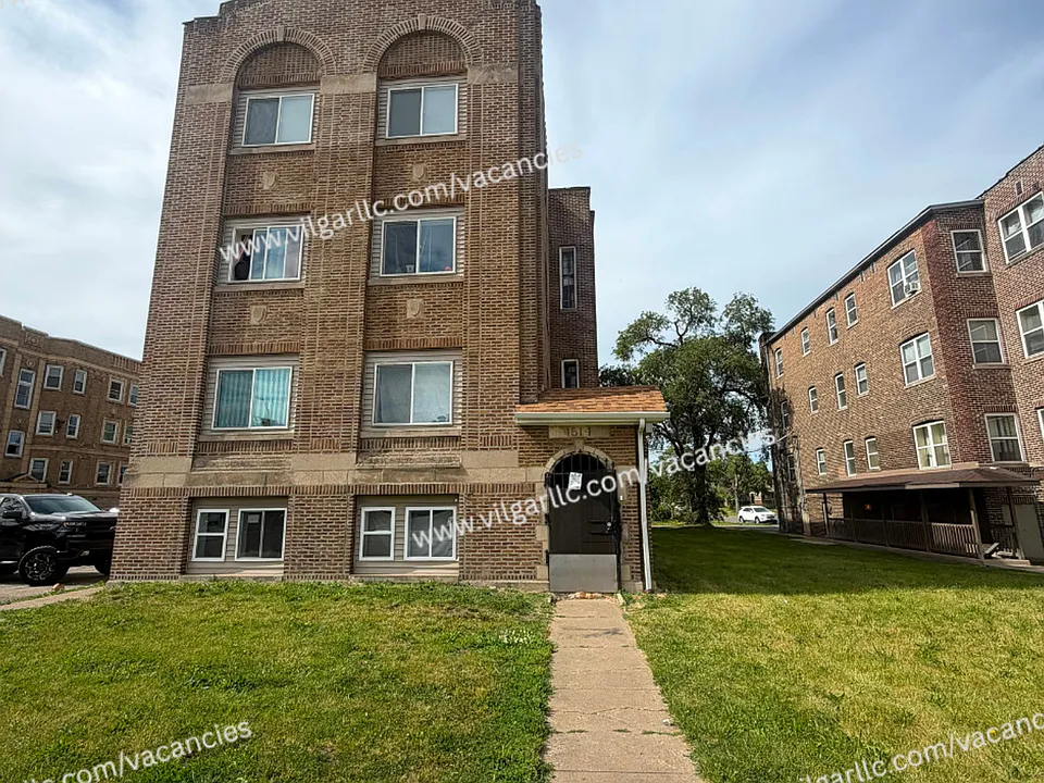 1514 W 5th Ave
