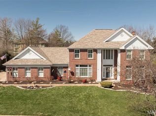 2029 Brook Hill Ln, Chesterfield, MO 63017