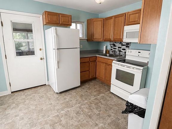 4th image of 8142 Dundalk Ave