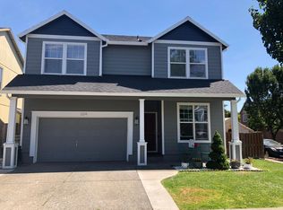 324 N 7th Ave, Cornelius, OR 97113