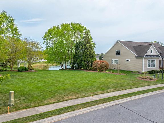 3rd image of 19802 Shirling Ln