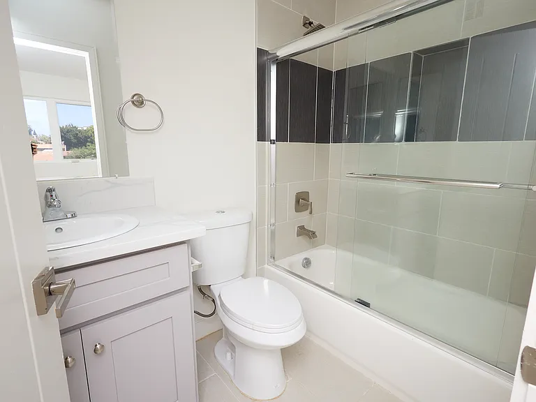 125 N Mountain View Ave #125 — Photo 11
