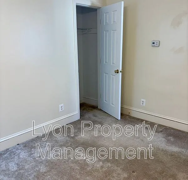 94 Anthony Ave #2R — Photo 10