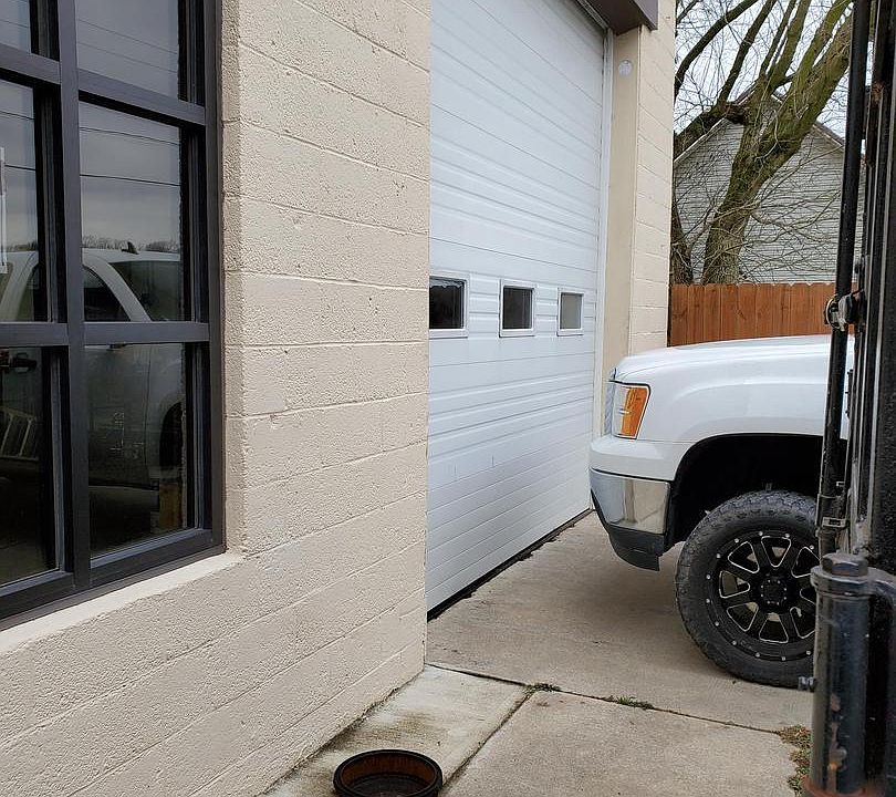2nd image of 601 Front St