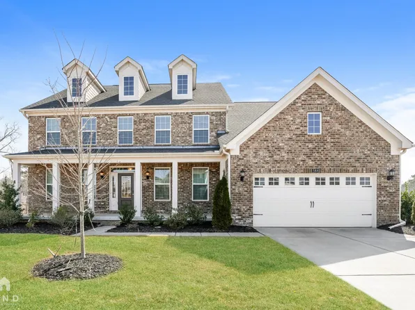 584 Michigan Cir, Hoschton, GA 30548