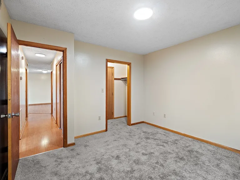 Blueberry Hill Apartments — Photo 10