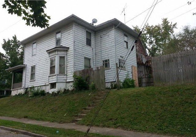2nd image of 59 E Fairview Ave